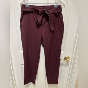 NWT LOFT High Waist Belted Tapered Ankle Career Work Burgundy Pants Size 6